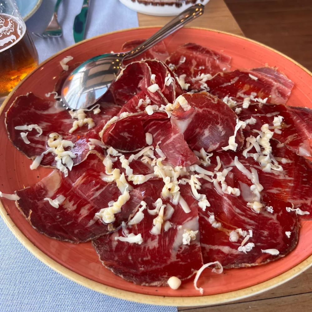 Plato restaurante La Ostería